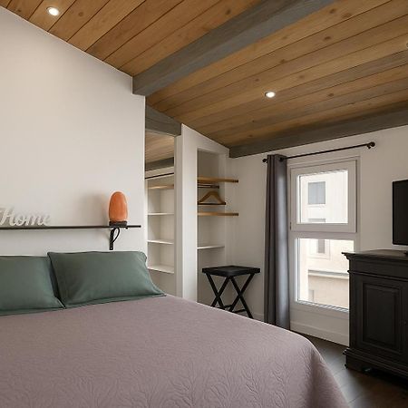 Insolite Studio -La Tour Des Templiers- Montfrin Екстериор снимка