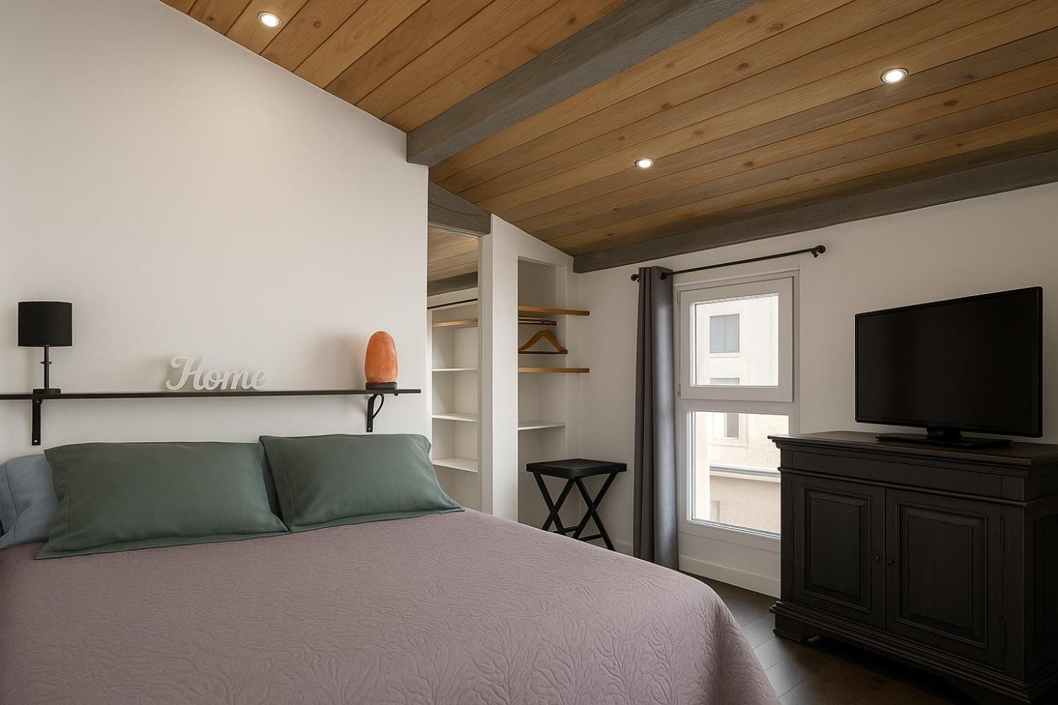 Insolite Studio -La Tour Des Templiers- Montfrin Екстериор снимка